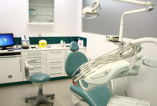 implantes dentales clinica